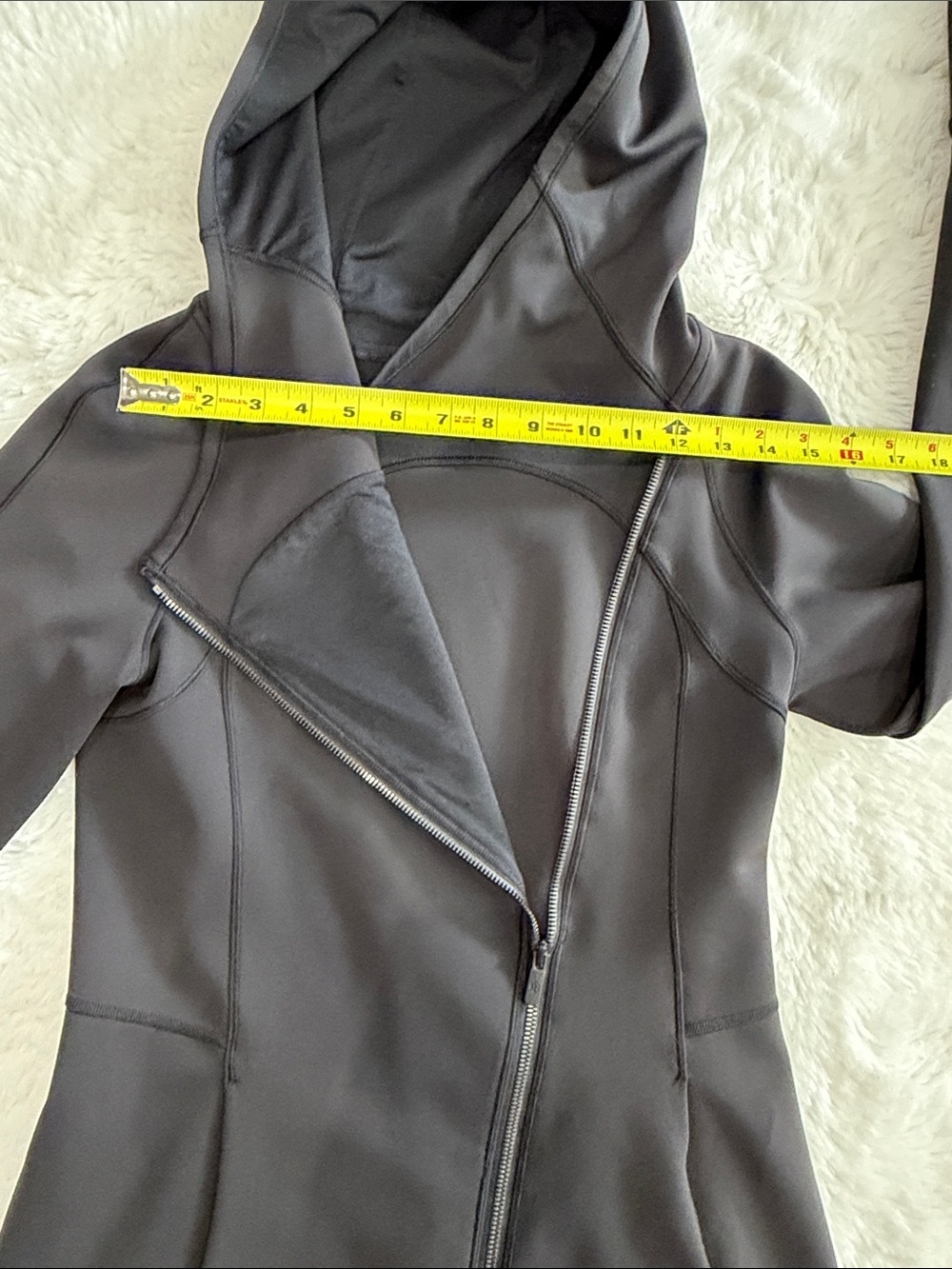 Lululemon,Size 8,Black Hooded Asymmetrical Zip Women's Jacket - Picture 10 of 17